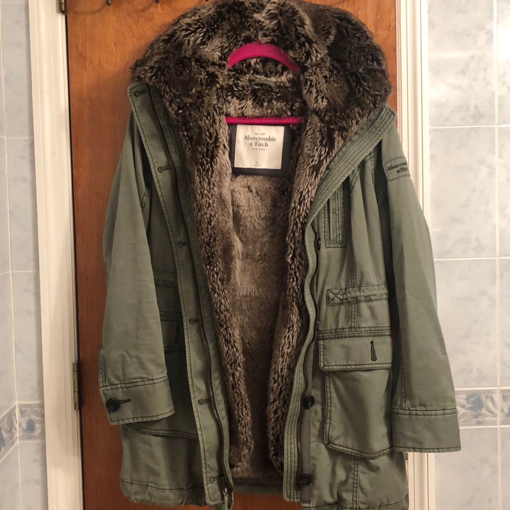 Abercrombie and Fitch olive green fur coat jacket